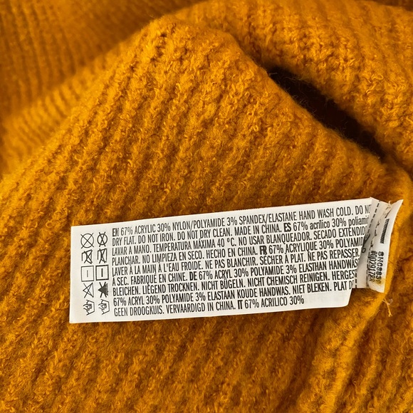 Forever 21 Mustard Knit Sweater - Picture 3 of 4